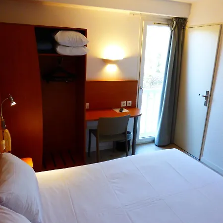 & Restaurant Heliotel Отель Монферье-сюр-Ле