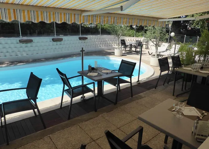 & Restaurant Heliotel Otel 2*
